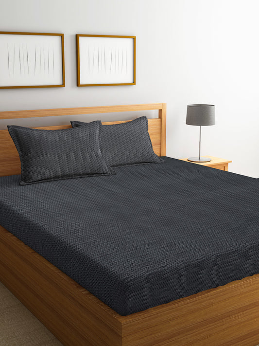 Arrabi Black Stripes Handwoven Cotton Super King Size Bedsheet with 2 Pillow Covers (270 X 270 cm)