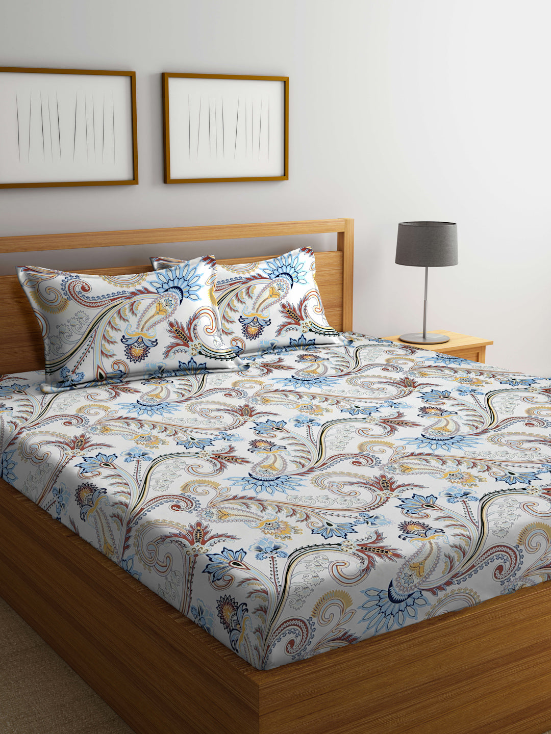 Arrabi White Floral TC Cotton Blend King Size Bedsheet with 2 Pillow Covers (250 X 215 cm)
