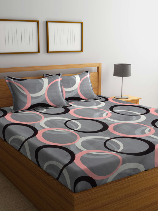 Arrabi Grey Geometric TC Cotton Blend King Size Bedsheet with 2 Pillow Covers (250 x 215 cm)