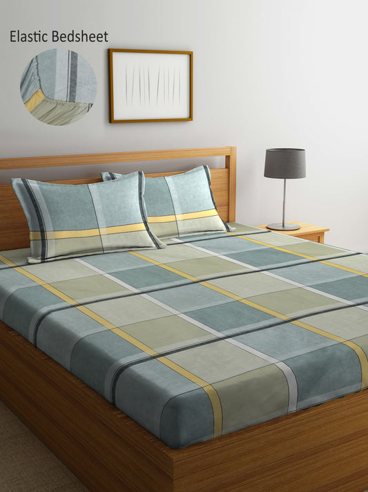 Arrabi Green Geometric TC Cotton Blend King Size Fitted Bedsheet with 2 Pillow Covers (250 X 215 Cm )