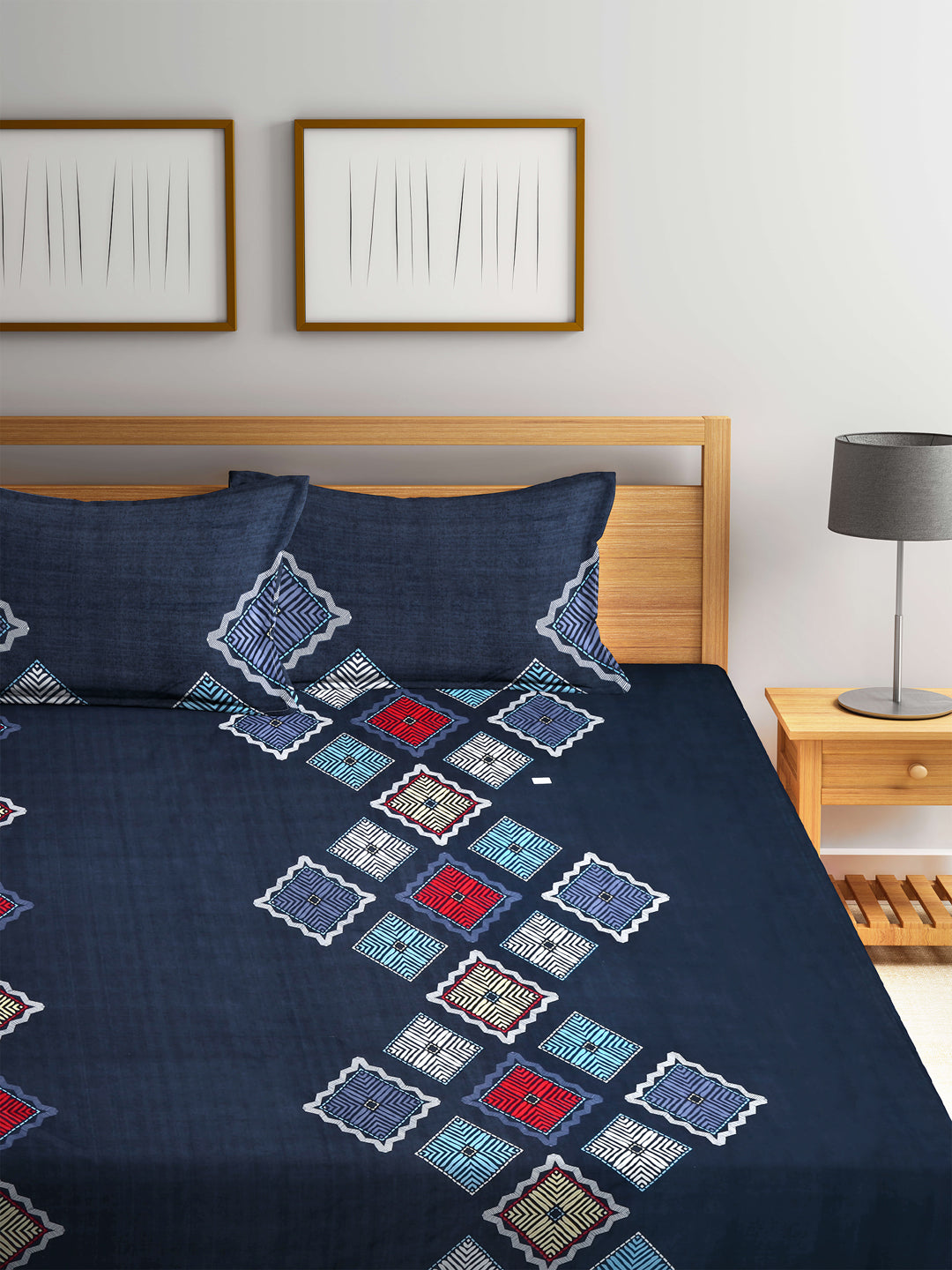 Arrabi Multi Graphic TC Cotton Blend King Size Bookfold Bedsheet with 2 Pillow Covers (250 X 220 cm)