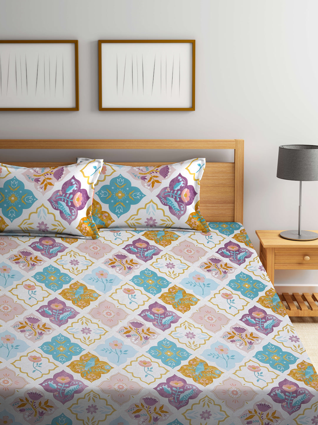 Arrabi Multi Floral TC Cotton Blend King Size Bedsheet with 2 Pillow Covers (250 X 215 cm)