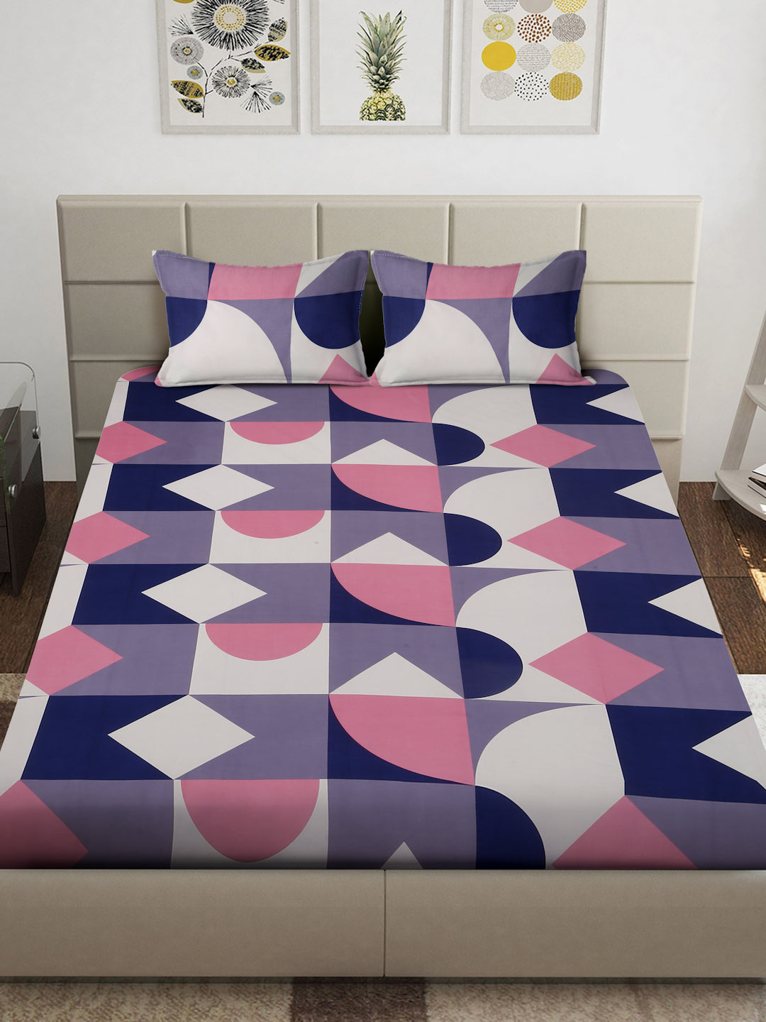 Arrabi Multi Geometric TC Cotton Blend Super King Size Bedsheet with 2 Pillow Covers (270 x 260 cm)