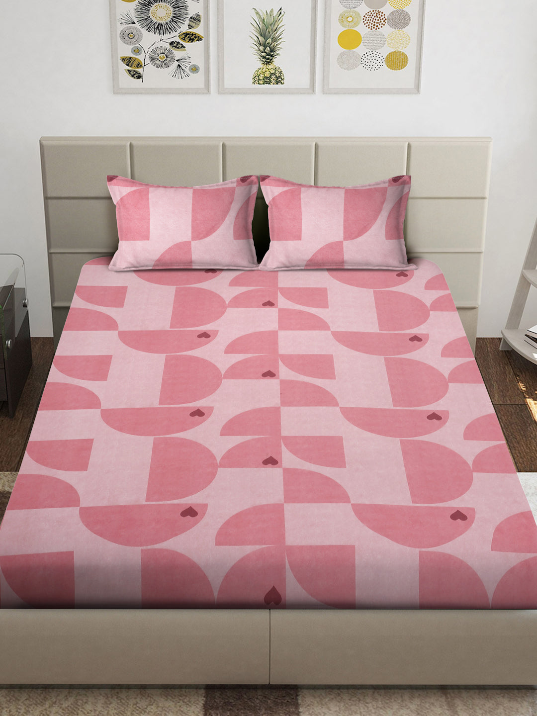Arrabi Pink Geometric TC Cotton Blend King Size Bedsheet with 2 Pillow Covers (250 x 215 cm)