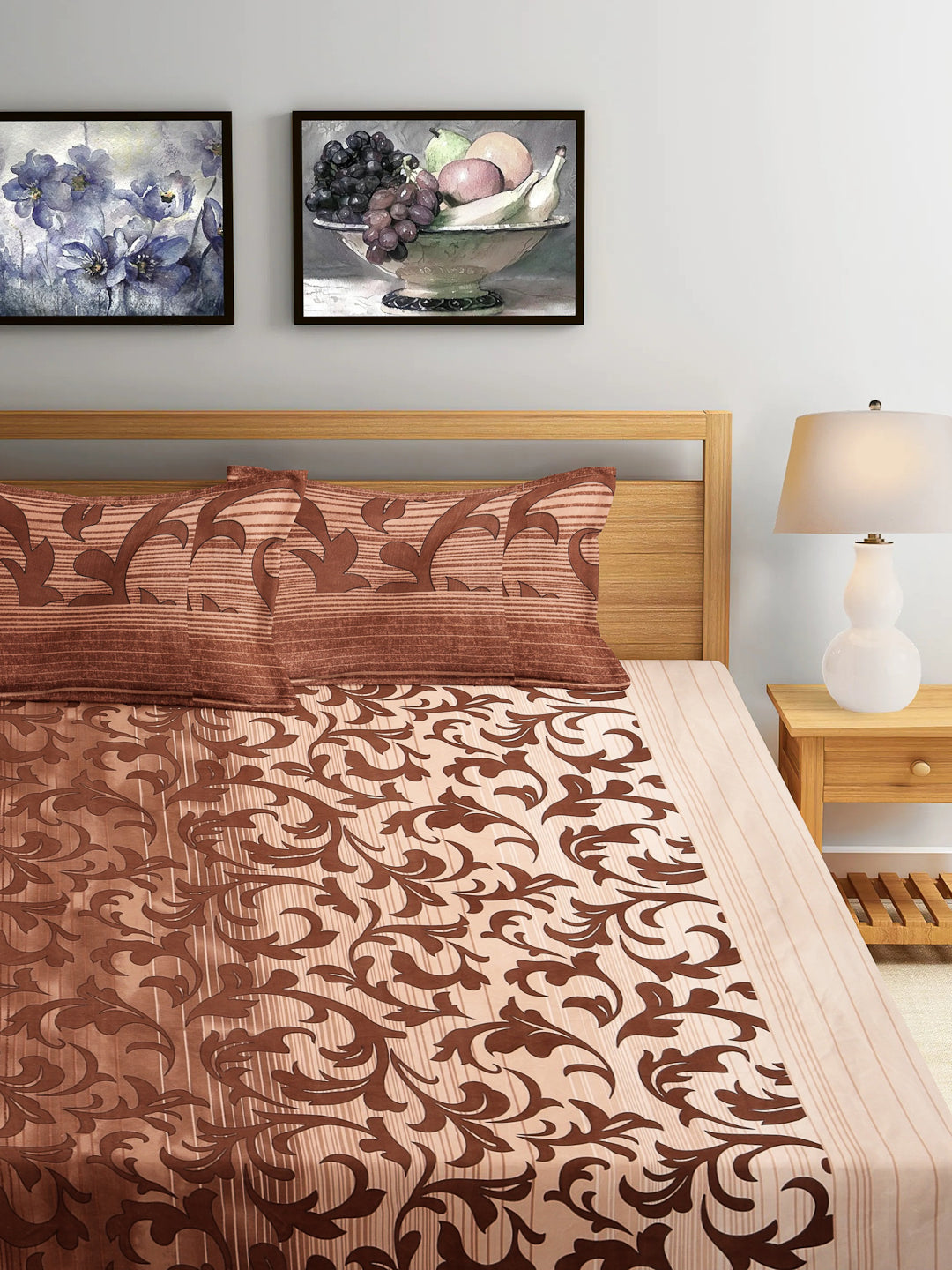 Arrabi Brown Leaf TC Cotton Blend King Size Bedsheet with 2 Pillow Covers (250 x 215 cm)