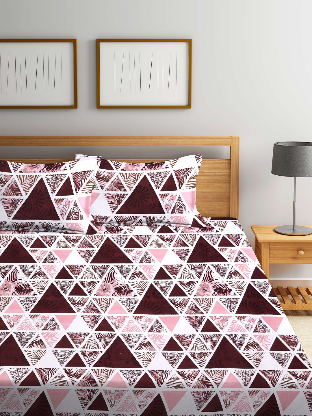 Arrabi Multi Geometric TC Cotton Blend Super King Size Bookfold Bedsheet with 2 Pillow Covers (270 X 260 cm)