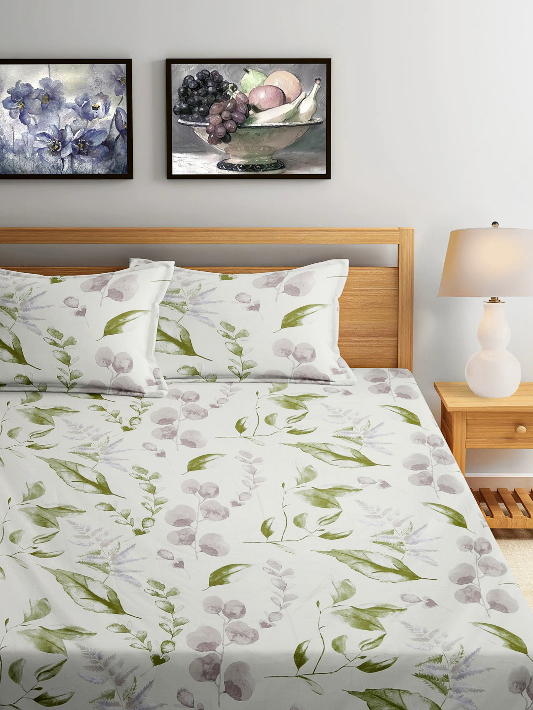 Arrabi Cream Leaf TC Cotton Blend King Size Bedsheet with 2 Pillow Covers (250 x 215 cm)