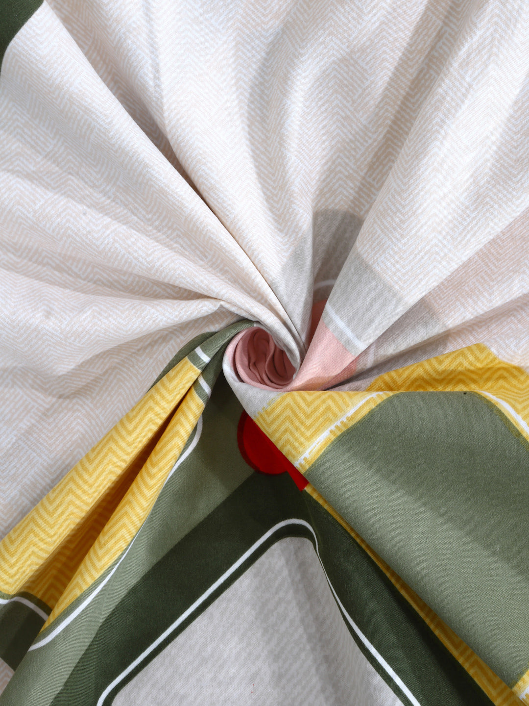 Arrabi Peach Geometric Cotton Blend 6 SEATER Table Cover (180 X 130 cm)