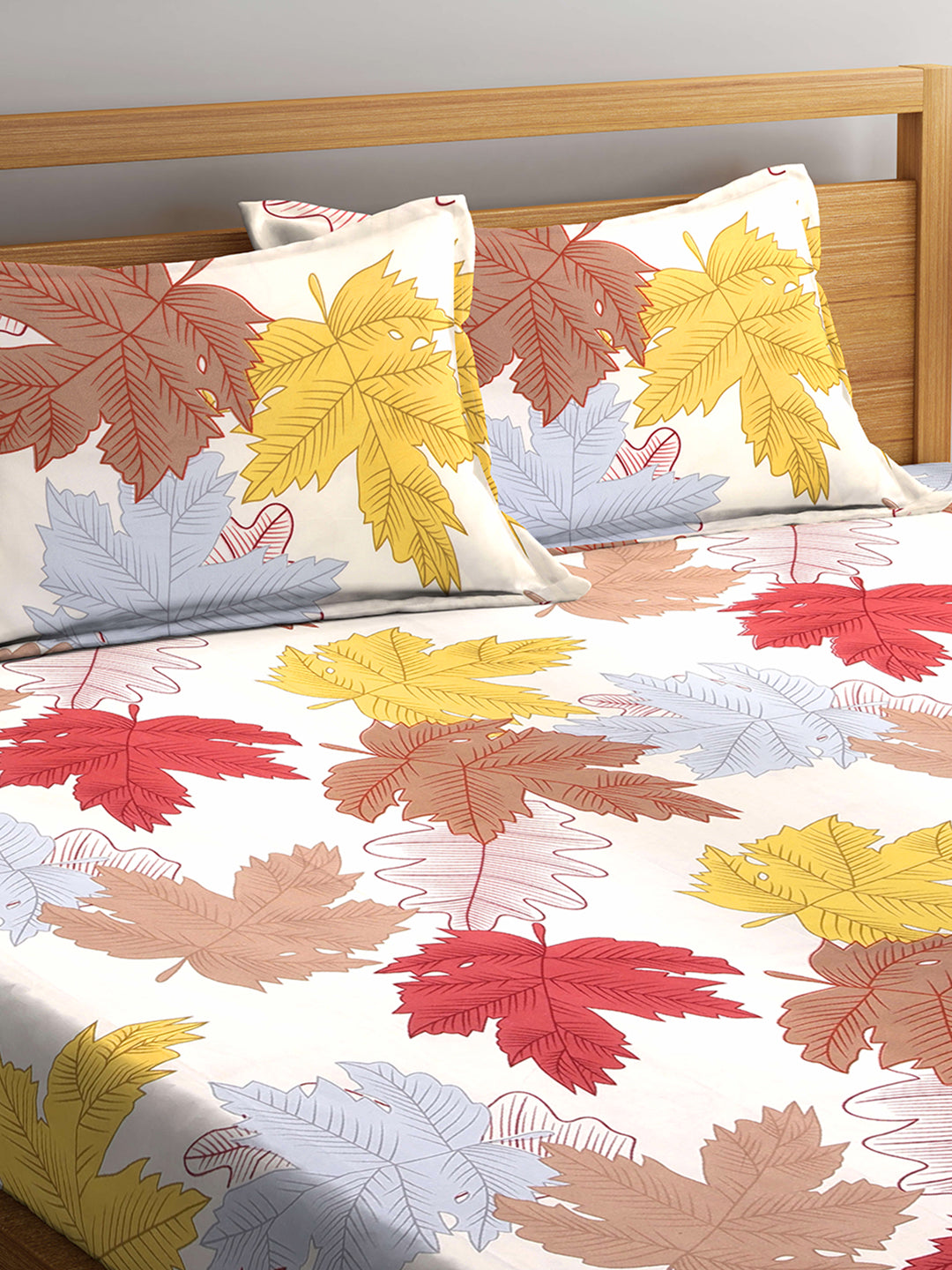 Arrabi Multi Leaf TC Cotton Blend King Size Bedsheet with 2 Pillow Covers (250 x 215 cm)