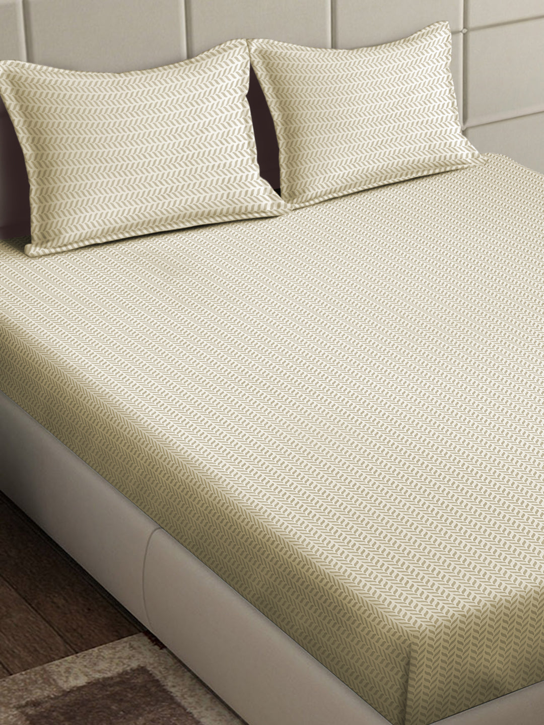 Arrabi Brown Geometric TC Cotton Blend King Size Bedsheet with 2 Pillow Covers (250 x 215 cm)