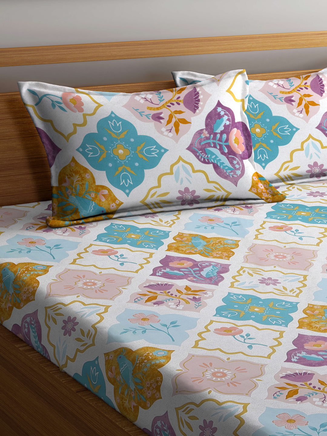 Arrabi Multi Floral TC Cotton Blend King Size Bedsheet with 2 Pillow Covers (250 X 215 cm)