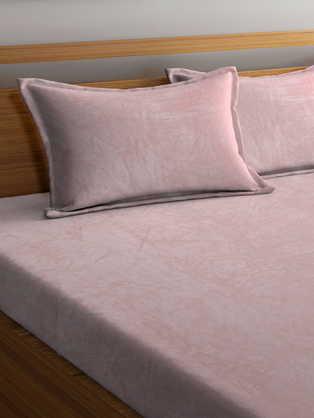 Arrabi Light Pink Solid King Size Warm Woolen Fitted Bedsheet with 2 Pillow Covers