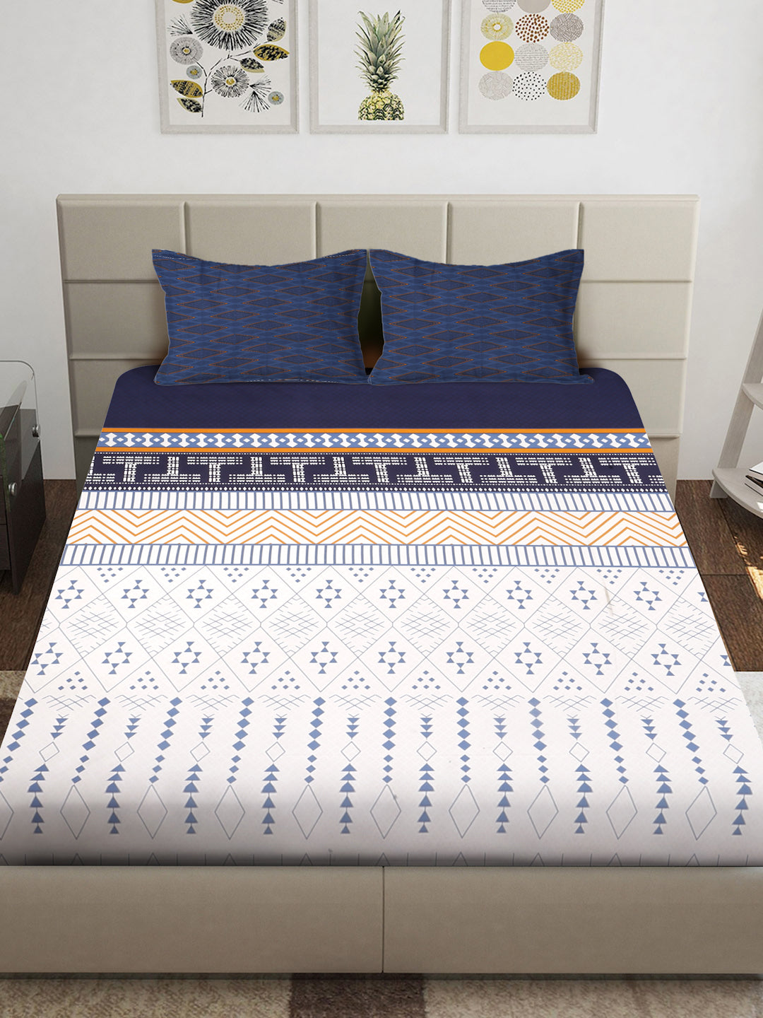 Arrabi Multi Geometric TC Cotton Blend Super King Size Bedsheet with 2 Pillow Covers (270 x 260 cm)
