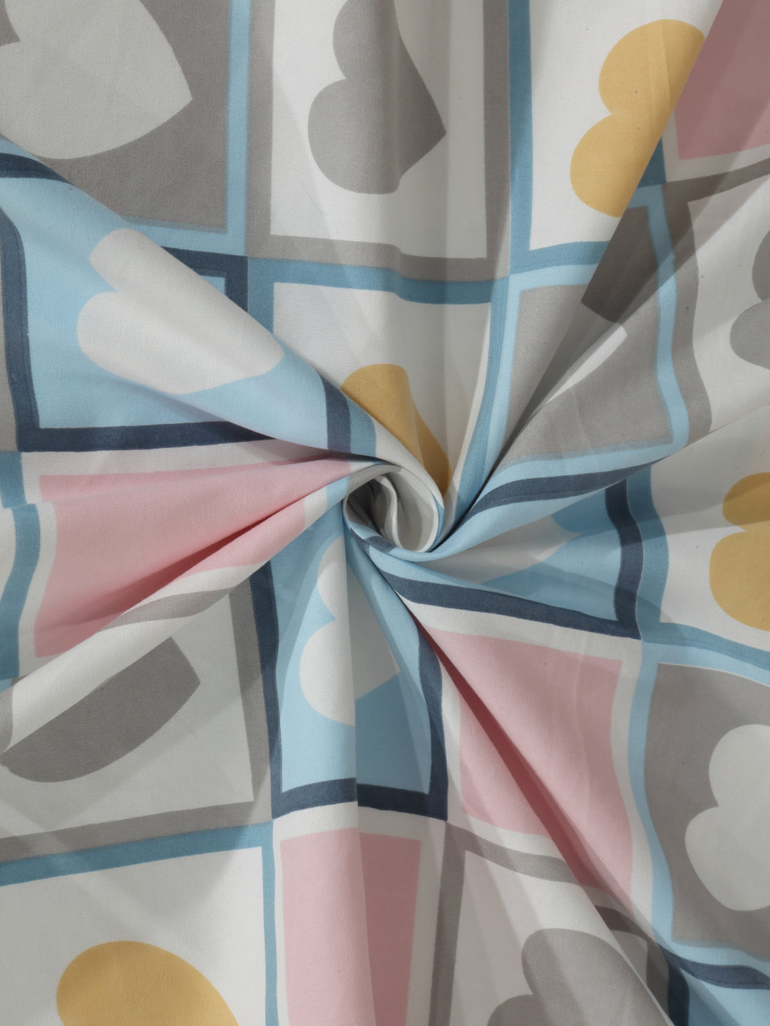 Arrabi Multi Geometric TC Cotton Blend Super King Size Bedsheet with 2 Pillow Covers (270 X 260 cm)