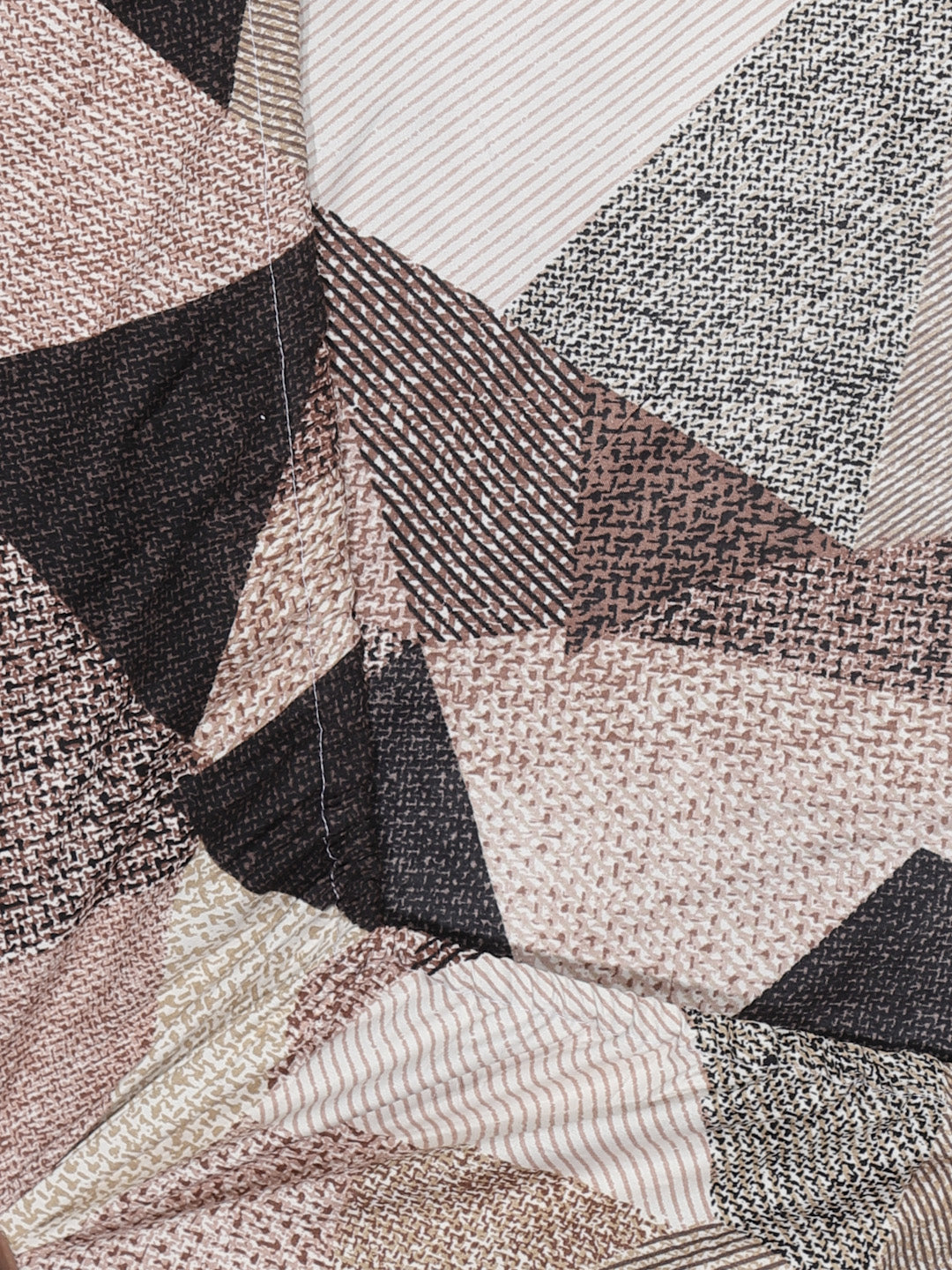 Arrabi Multi Geometric TC Cotton Blend Super King Size Fitted Bedsheet with 2 Pillow Covers (270 X 260 Cm)