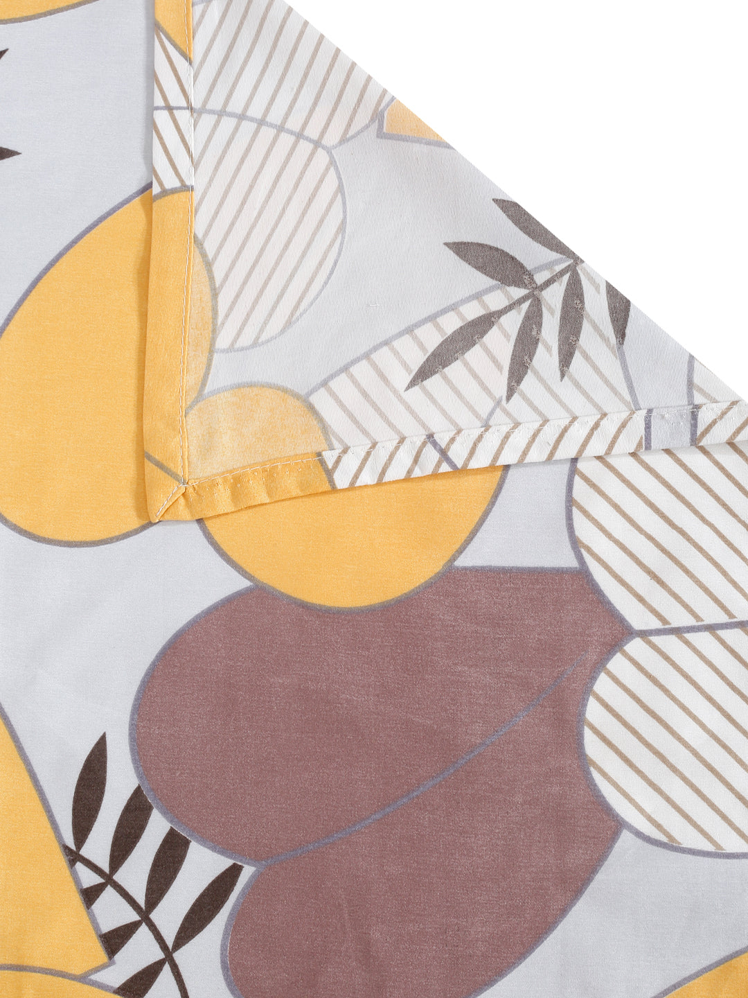 Arrabi Multi Geometric TC Cotton Blend King Size Bedsheet with 2 Pillow Covers (250 x 215 cm)