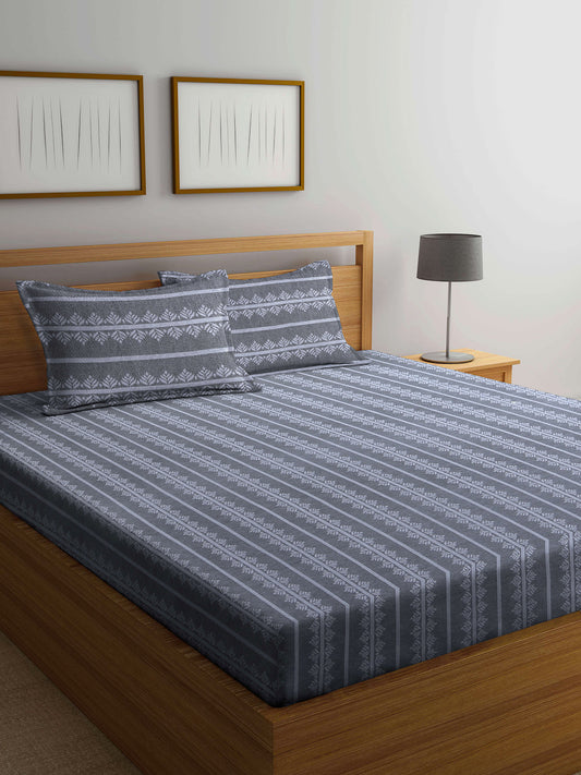 Arrabi Grey Leaf Handwoven Cotton Super King Size Bedsheet with 2 Pillow Covers (270 X 270 cm)