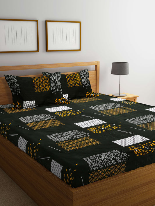 Arrabi Green Abstract TC Cotton Blend King Size Bedsheet with 2 Pillow Covers (250 X 220 cm)