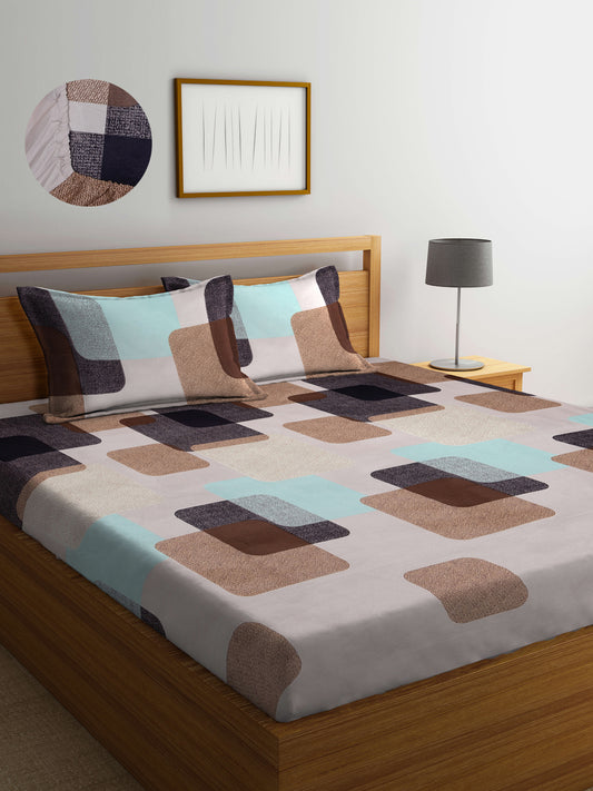 Arrabi Cream Geometric TC Cotton Blend King Size Fitted Bedsheet with 2 Pillow Covers(250 X 215 Cm )