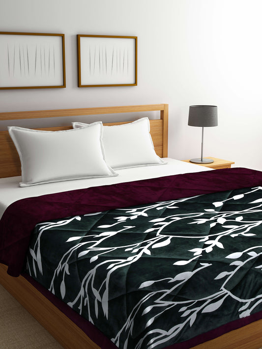 Arrabi Green Leaf Polyester King Size 950 GSM Double Quilt (220 X 210 cm)