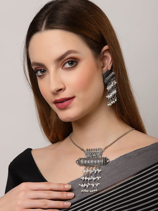 Arrabi  Metallic Oxidised Jewellery Set with 2 Earrings (30 cm)