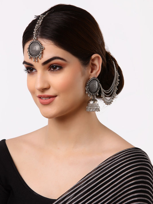 Arrabi Metallic Oxidised Kundan Studded Maang Tika & Earrings Set (17 cm)