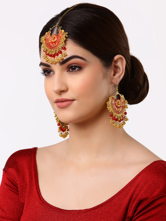 Arrabi Red Oxidised Kundan Studded Maang Tika & Earrings Set (17 cm)