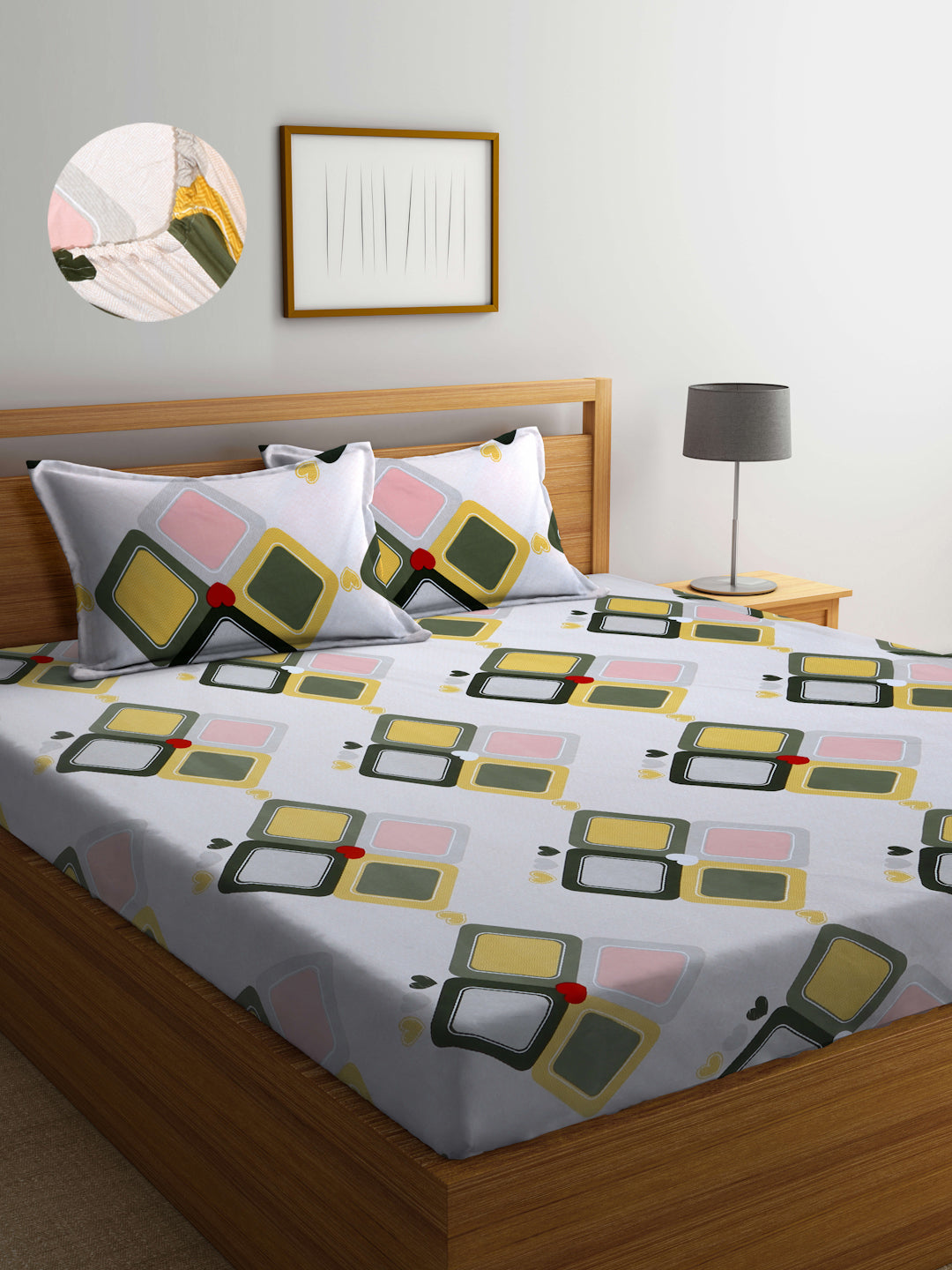 Arrabi Peach Geometric TC Cotton Blend Super King Size Fitted Bedsheet with 2 Pillow Covers(270 X 260 Cm )