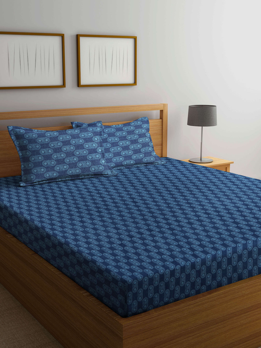 ARRABI® Handwoven Pure Cotton King Size Bedsheets with 2 Pillow Covers (260 X 230 cm)