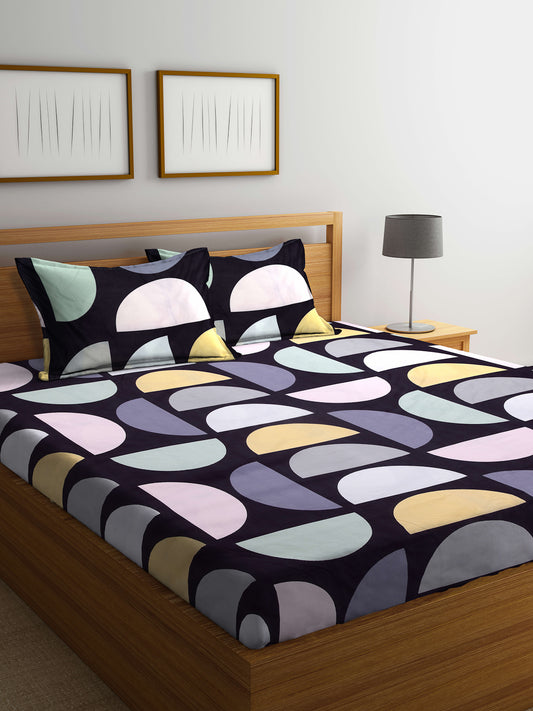 Arrabi Multi Geometric TC Cotton Blend King Size Bedsheet with 2 Pillow Covers (250 X 215 cm)