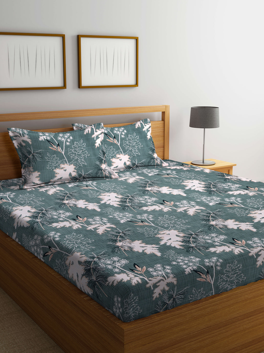 Arrabi Green Leaf TC Cotton Blend King Size Bedsheet with 2 Pillow Covers (250 X 215 cm)
