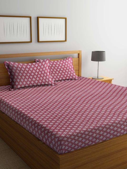 Arrabi Red Indian Handwoven Cotton Double Size Bedsheet with 2 Pillow Covers (260 x 230 cm)