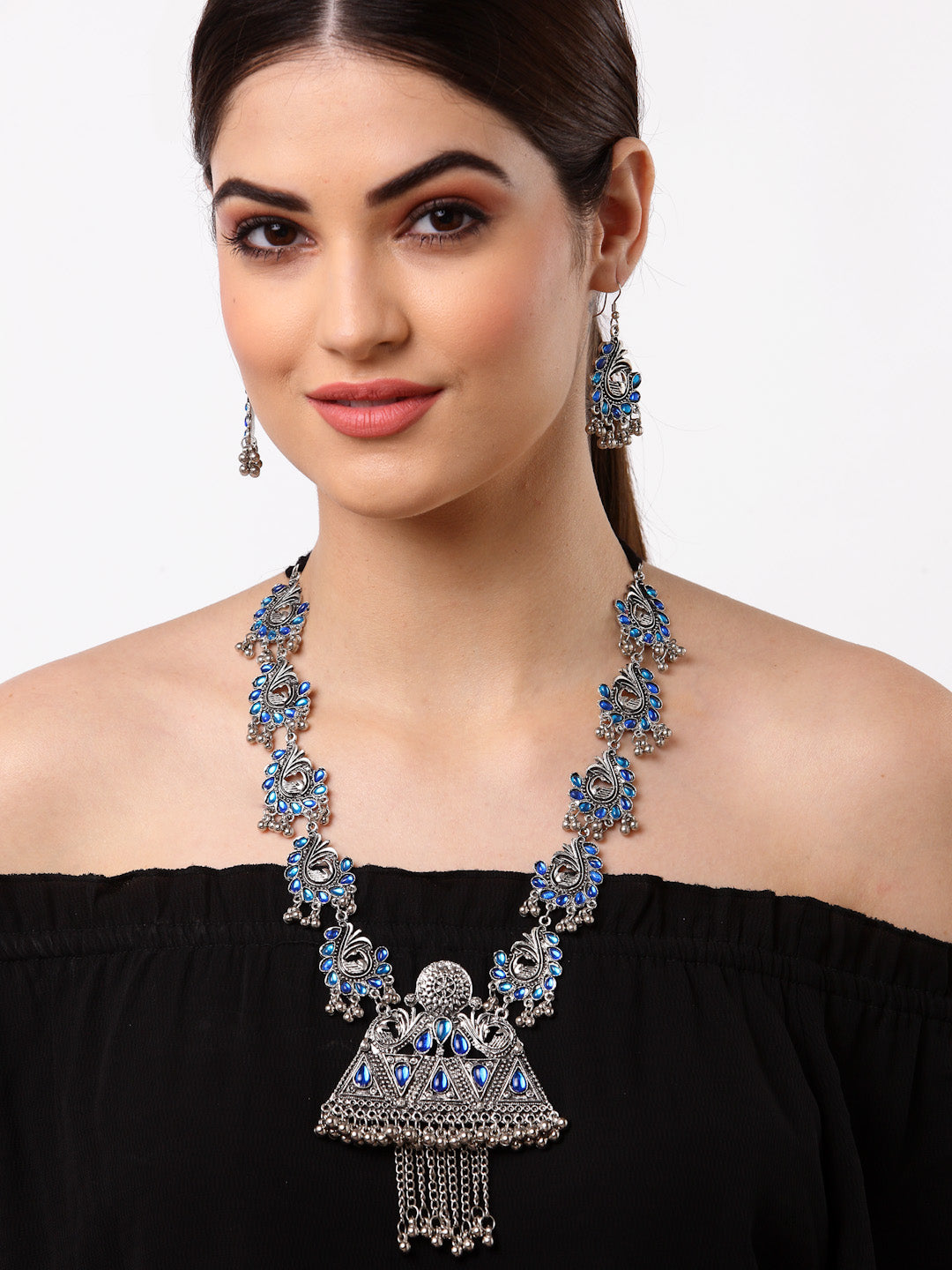 Arrabi  Blue Oxidised Jewellery Set with 2 Earrings (30 cm)