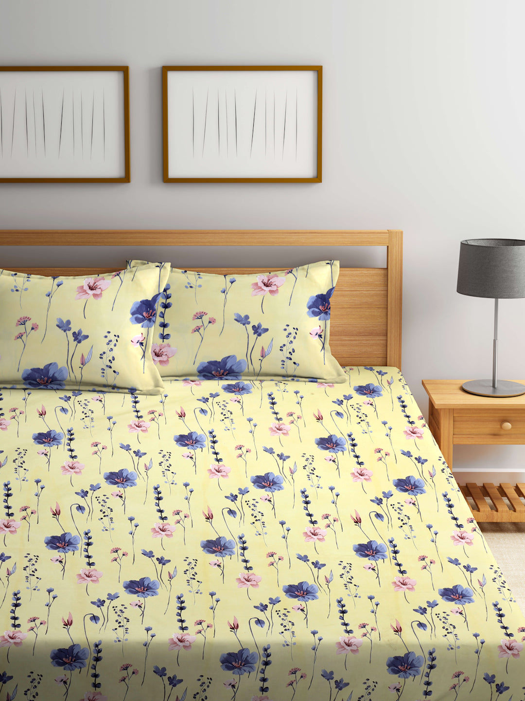 Arrabi Yellow Floral TC Cotton Blend Super King Size Fitted Bedsheet with 2 Pillow Covers(270 X 260 Cm )