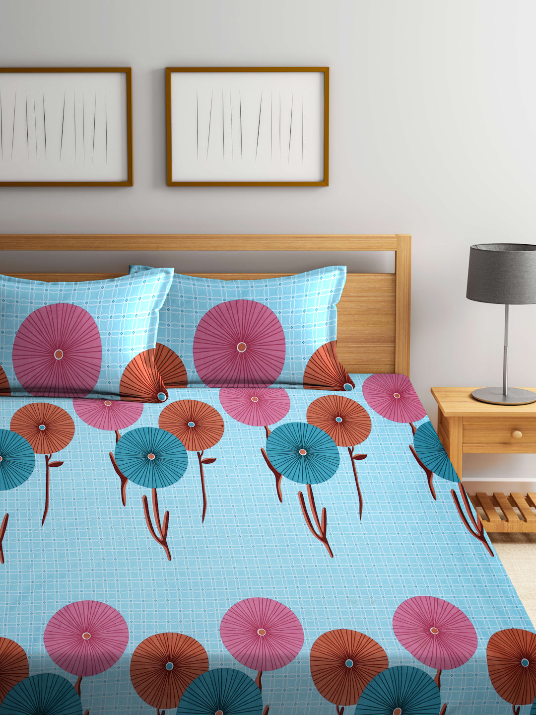 Arrabi Blue Floral TC Cotton Blend King Size Fitted Bedsheet with 2 Pillow Covers(250 X 215 Cm )