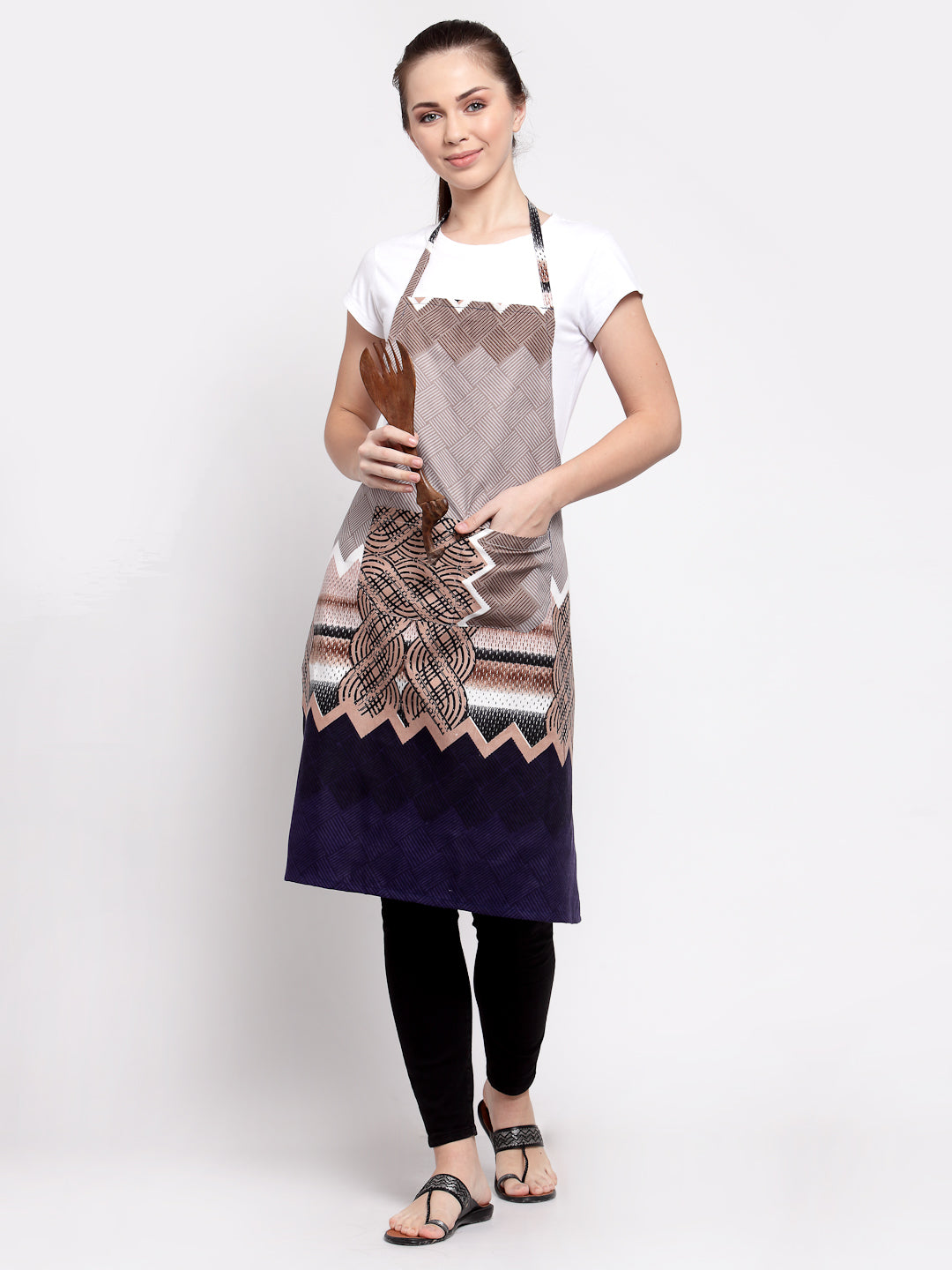 Arrabi Multi Graphic Cotton Blend Apron With 2 Patch Pocket (85 x 70 cm)