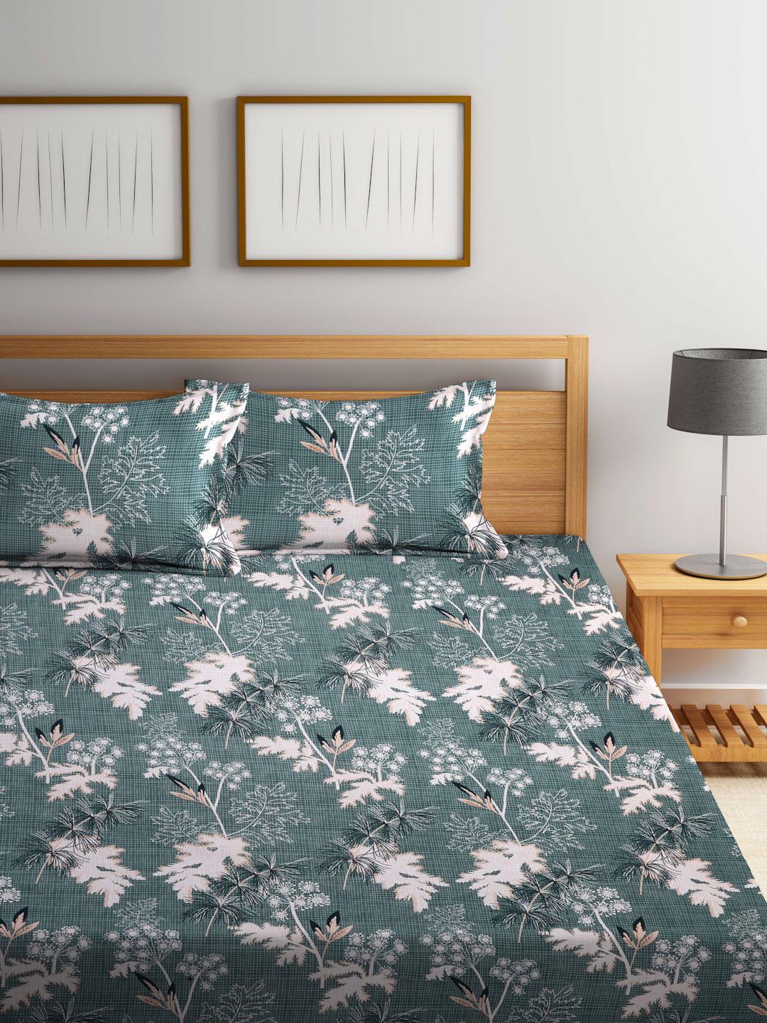 Arrabi Green Leaf TC Cotton Blend King Size Bedsheet with 2 Pillow Covers (250 X 215 cm)