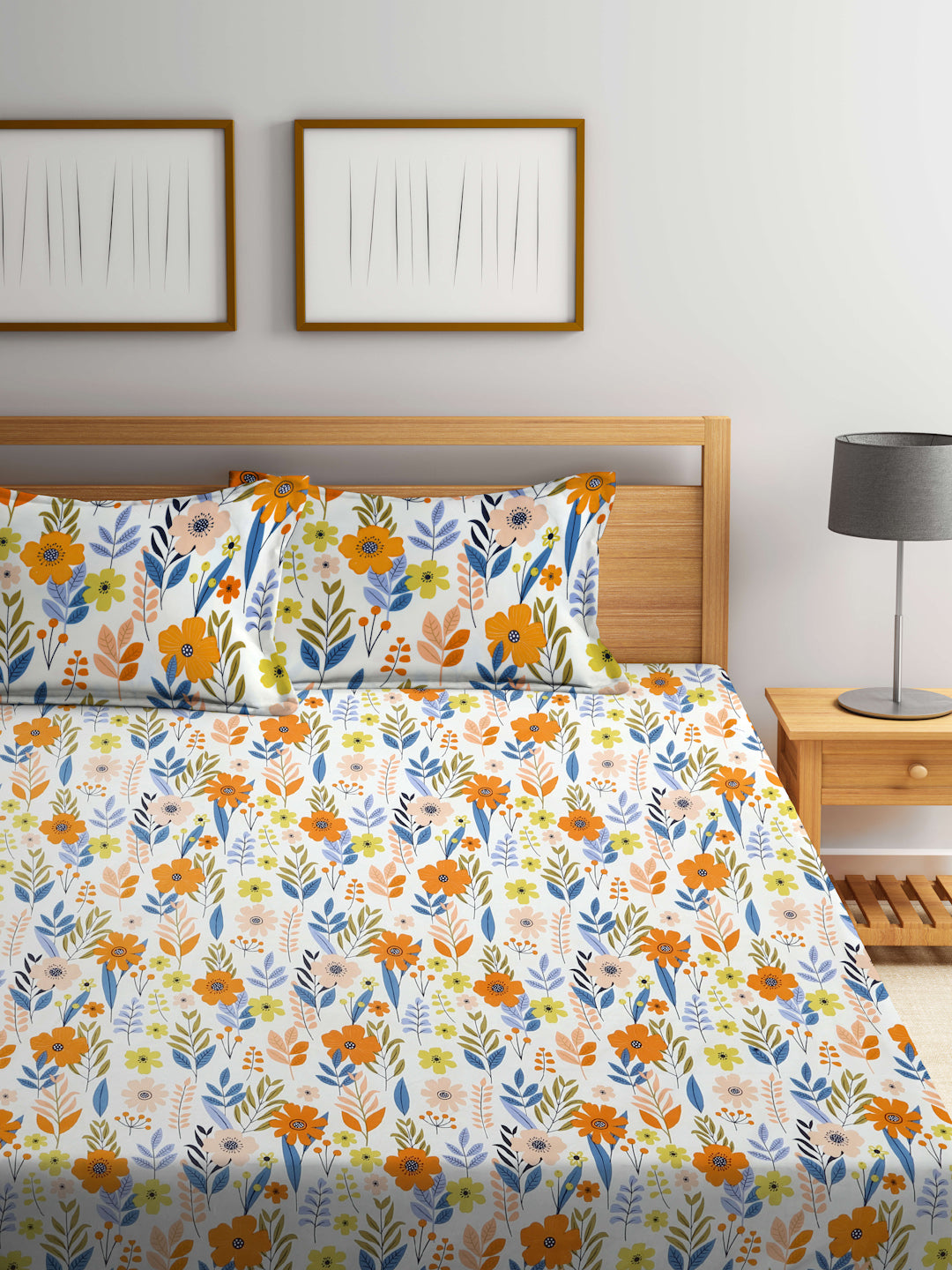 Arrabi Cream Floral TC Cotton Blend Super King Size Bedsheet with 2 Pillow Covers (270 X 260 cm)