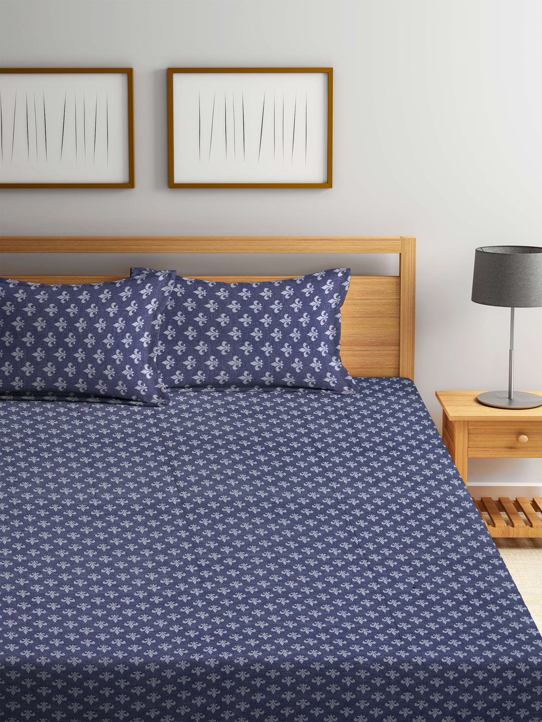 Arrabi Blue Abstract Handwoven Cotton Double Size Bedsheet with 2 Pillow Covers (260 x 230 cm)