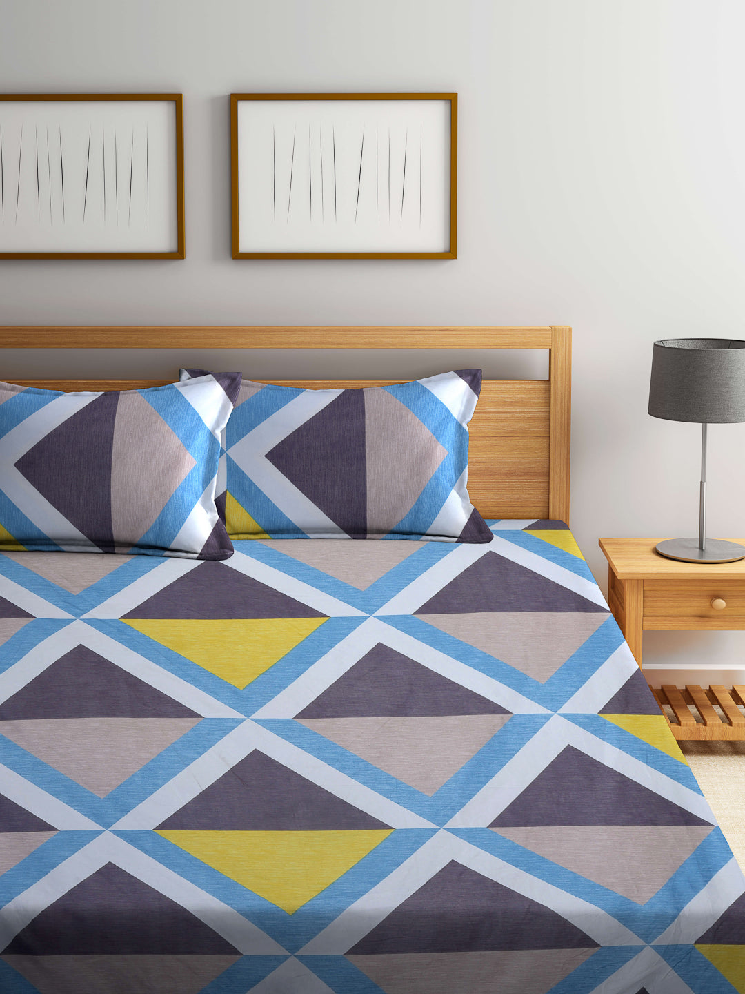 Arrabi Multi Geometric TC Cotton Blend King Size Bedsheet with 2 Pillow Covers (250 X 215 cm)