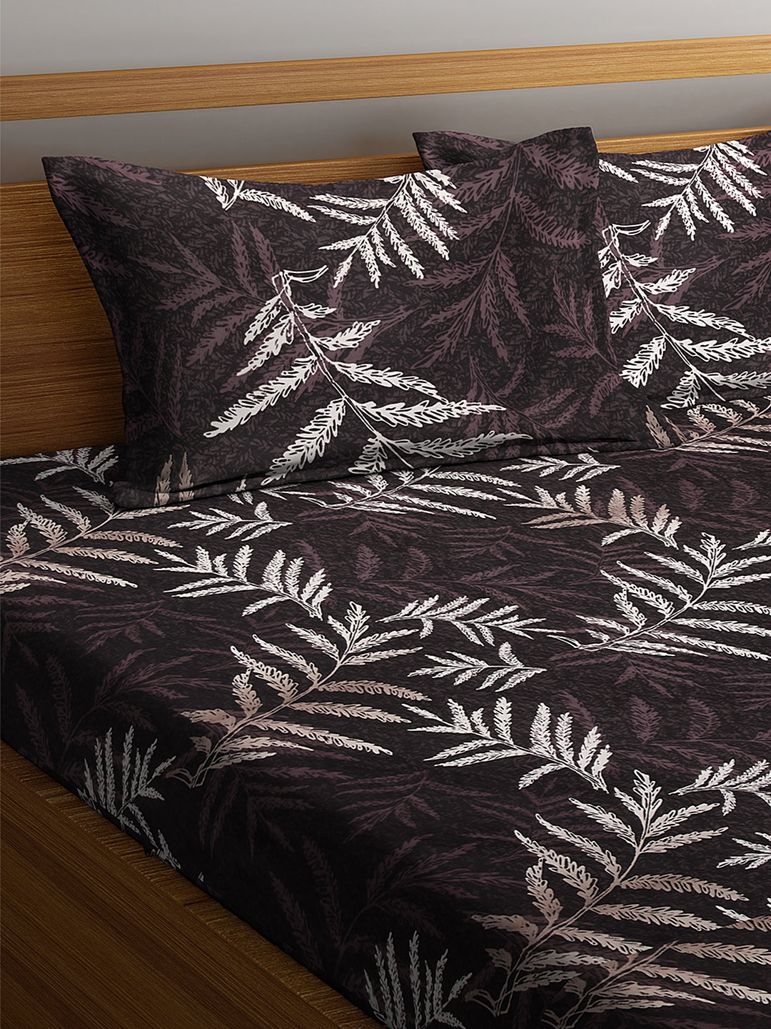 Arrabi Brown Leaf TC Cotton Blend Double Size Fitted Bedsheet with 2 Pillow Covers (250 X 220 cm)