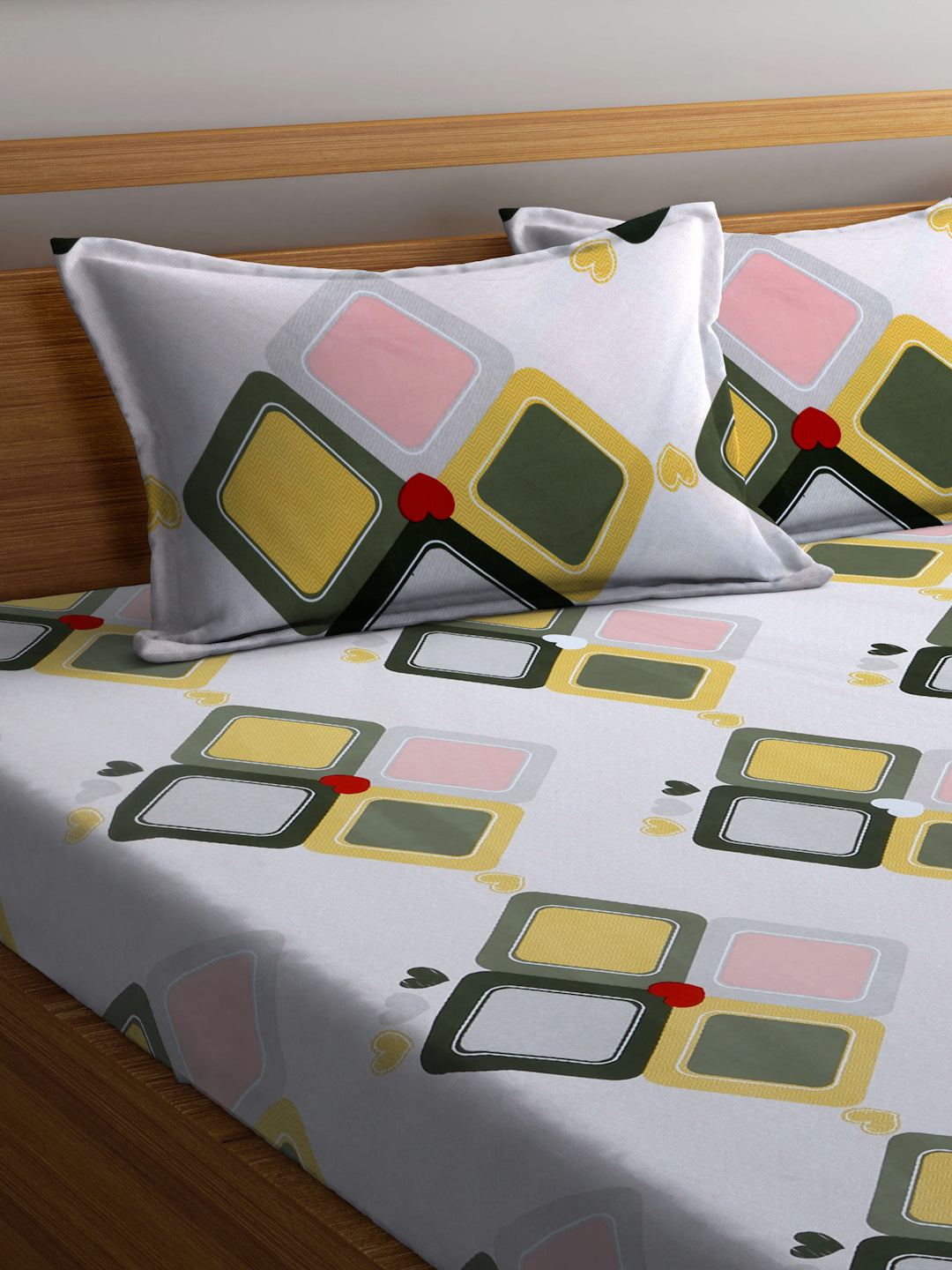 Arrabi Peach Geometric TC Cotton Blend Super King Size Fitted Bedsheet with 2 Pillow Covers(270 X 260 Cm )