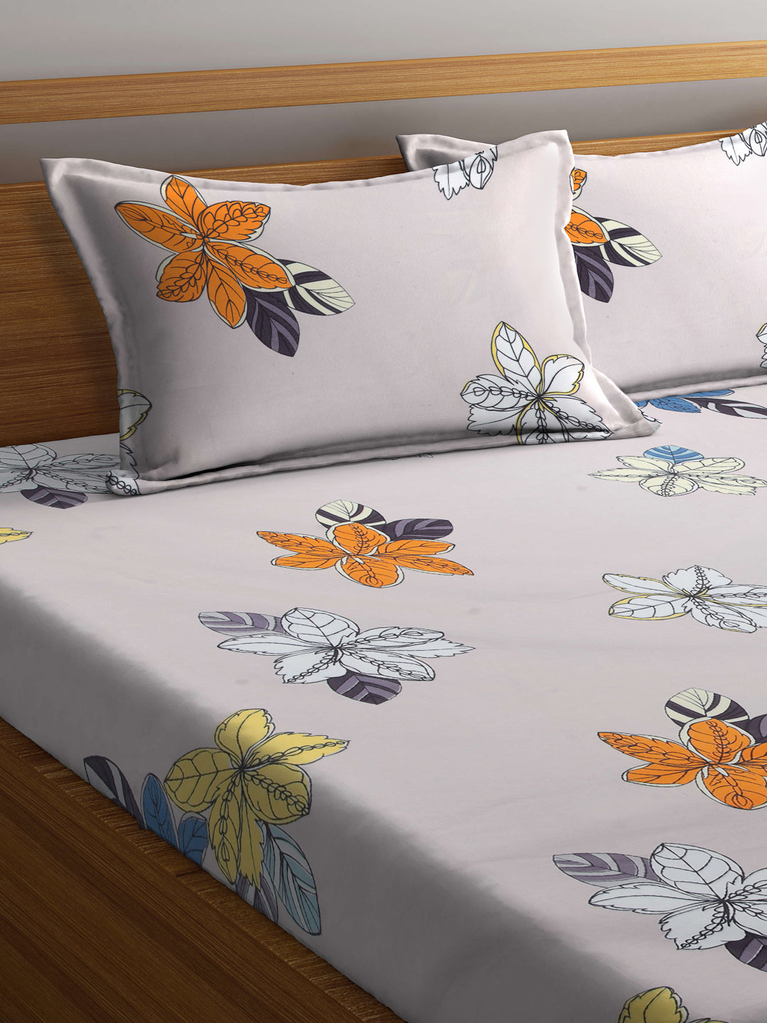 Arrabi Beige Floral TC Cotton Blend King Size Fitted Bedsheet with 2 Pillow Covers (250 X 215 Cm )