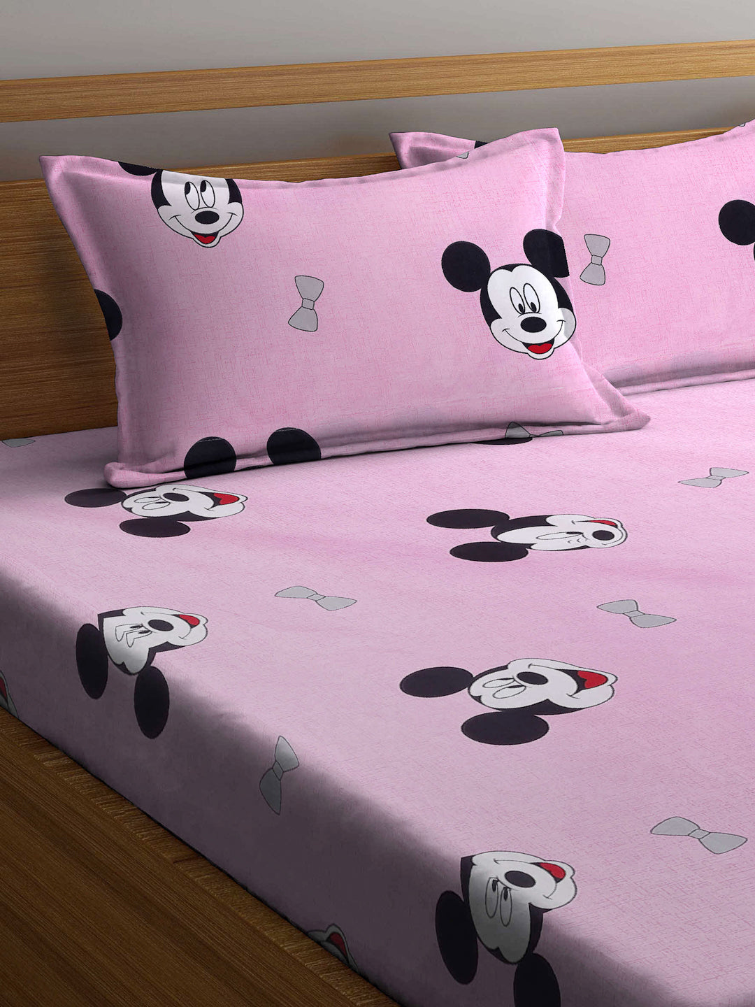 Arrabi Pink Cartoon TC Cotton Blend King Size Fitted Bedsheet with 2 Pillow Covers (250 X 220 Cm )