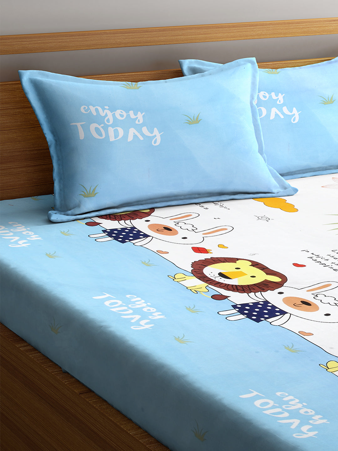 Arrabi Multi Cartoon TC Cotton Blend Double Size Fitted Bedsheet with 2 Pillow Covers (250 X 220 cm)