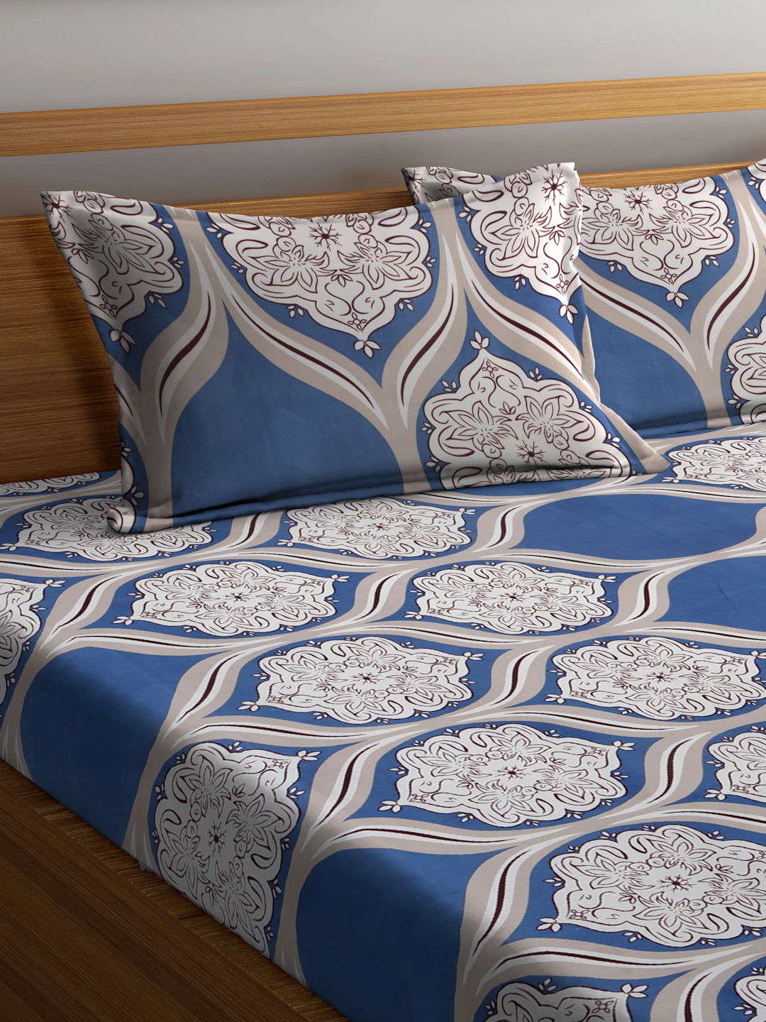 Arrabi Beige Indian TC Cotton Blend King Size Bedsheet with 2 Pillow Covers (250 X 215 cm)