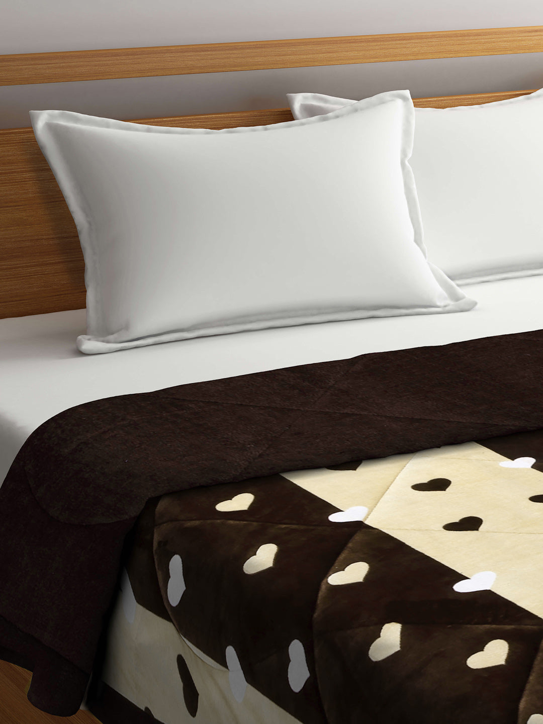 Arrabi Brown Heart Print Polyester King Size 950 GSM Double Quilt (220 X 210 cm)