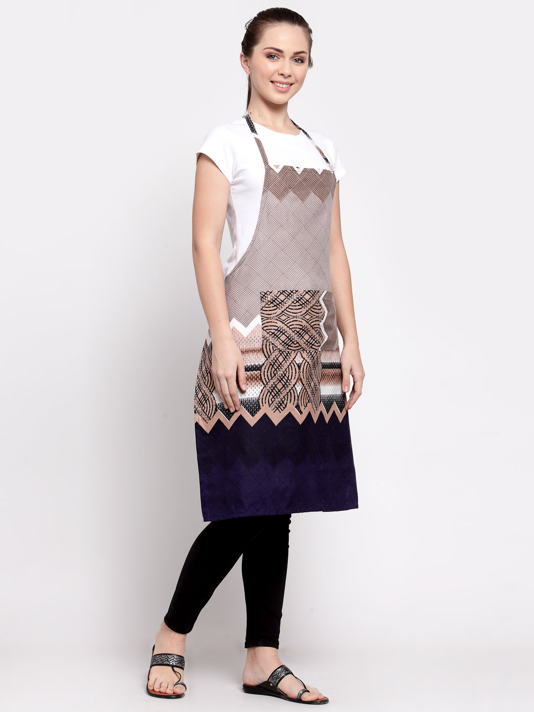 Arrabi Multi Graphic Cotton Blend Apron With 2 Patch Pocket (85 x 70 cm)