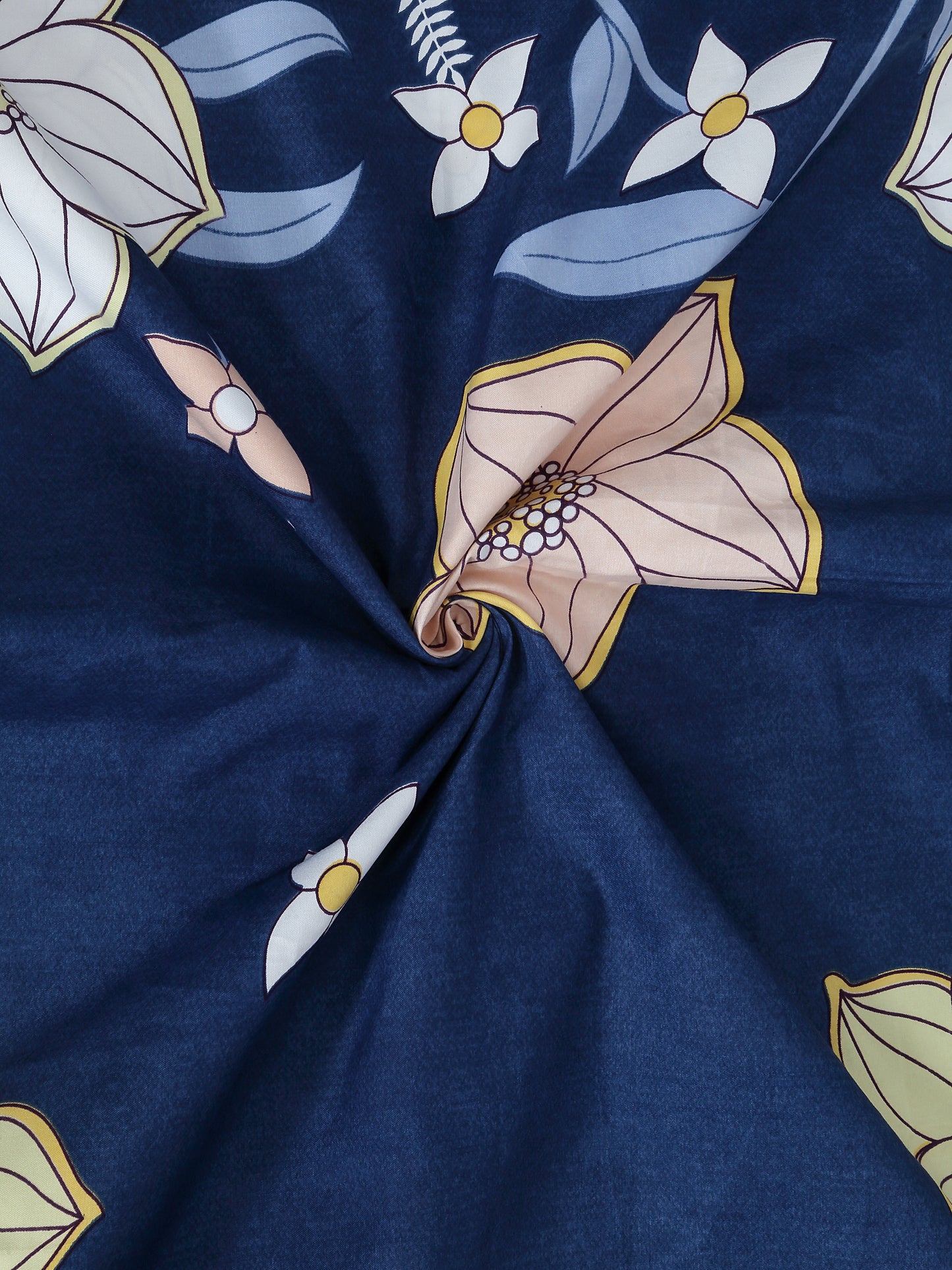 Arrabi Blue Floral TC Cotton Blend King Size Bedsheet with 2 Pillow Covers (250 X 220 cm)