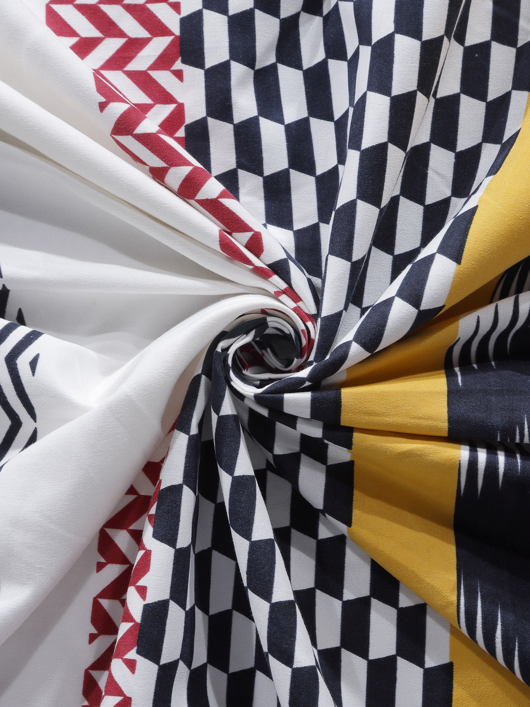 Arrabi Multi Geometric TC Cotton Blend Double King Size Bedsheet with 2 Pillow Covers